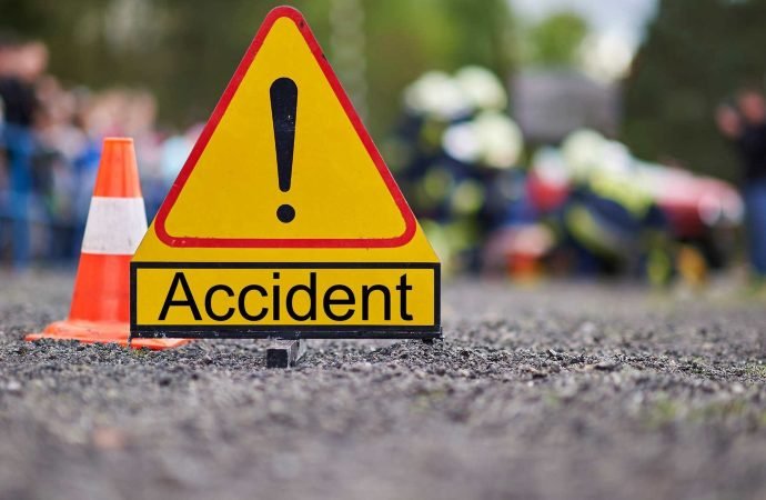 कैनाल रोड पर तेज रफ्तार कार ने दो महिलाओं को मारी टक्कर, गर्भवती महिला की मौत