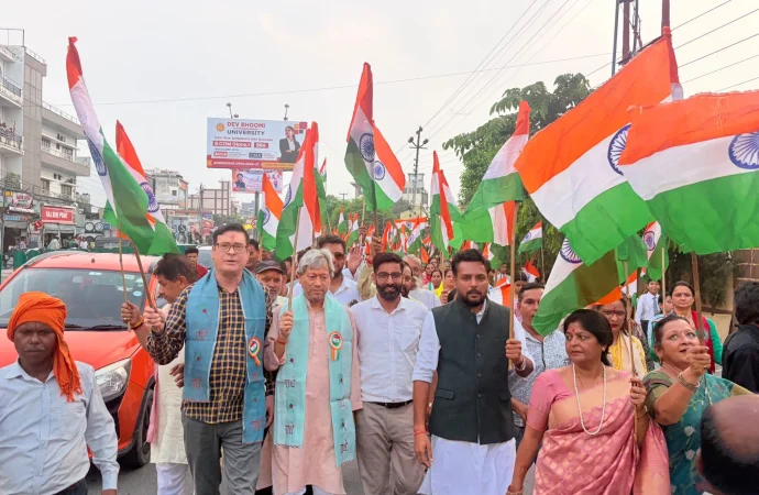 सरदार पटेल मंडल में निकली भव्य तिरंगा यात्रा, राष्ट्रभक्ति के रंग में रंगा कैंट क्षेत्र