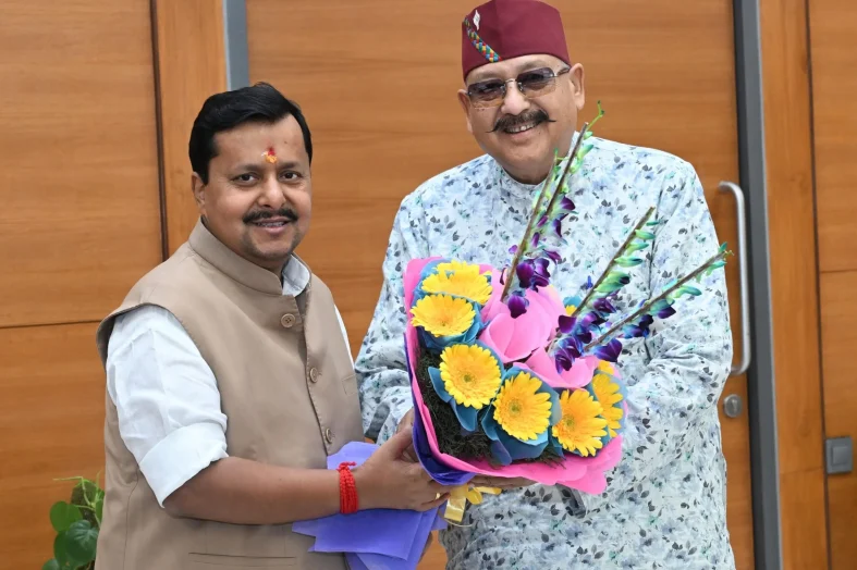 महाराज ने की भाजपा के राष्ट्रीय अध्यक्ष नितिन नबीन से शिष्टाचार भेंट