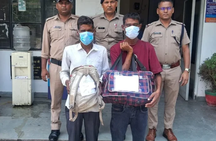 देहरादून: 7 किलो 86 ग्राम गांजे के साथ अलीगढ़ के दो नशा तस्कर गिरफ्तार, सपेरा बस्ती में बेचने की थी तैयारी