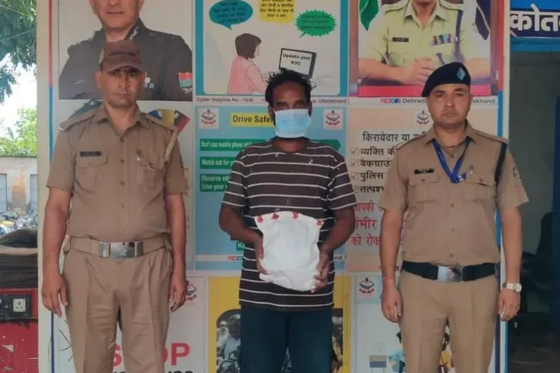 डोईवाला में स्कूल से बिजली की तार चोरी का खुलासा, शातिर चोर गिरफ्तार