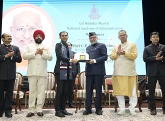 उपराष्ट्रपति ने LBSNAA, मसूरी में 2024 बैच के आईएएस प्रशिक्षु अधिकारियों को संबोधित किया