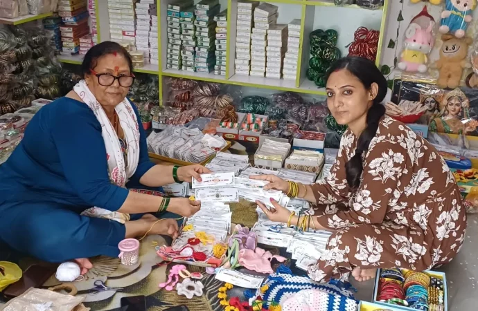 मालदेवता में सास-बहू की जोड़ी ने राखी कारोबार से मचाई धूम