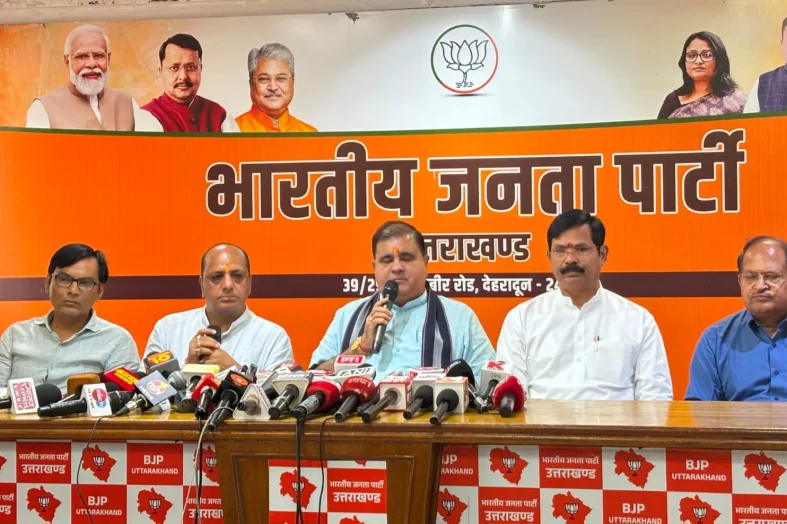 ‘वंदे मातरम’ पर सियासी संग्राम तेज, भट्ट बोले- कांग्रेस का रुख विभाजनकारी, सम्मान से नहीं होगा समझौता