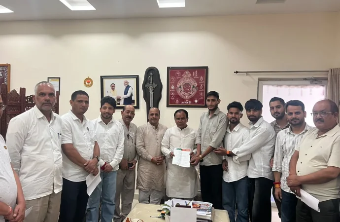 उच्च शिक्षा मंत्री से मिले छात्र प्रतिनिधि, सौंपा 4 सूत्रीय ज्ञापन