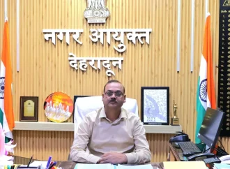 नगर आयुक्त ने विशेष सफाई अभियान और सड़क मरम्मत के दिए निर्देश