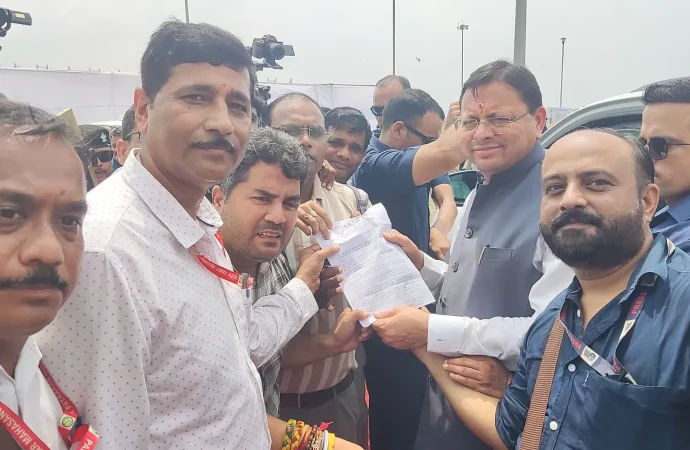 पर्वतीय पत्रकार महासंघ ने पत्रकारों और छोटे मीडिया संस्थानों की समस्याओं के समाधान की उठाई मांग