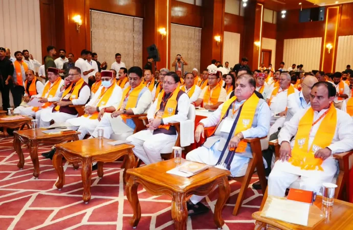 प्रधानमंत्री श्री नरेंद्र मोदी का ‘मन की बात’ कार्यक्रम देशवासियों को राष्ट्र निर्माण में सक्रिय भागीदारी के लिए करता है प्रेरित : मुख्यमंत्री