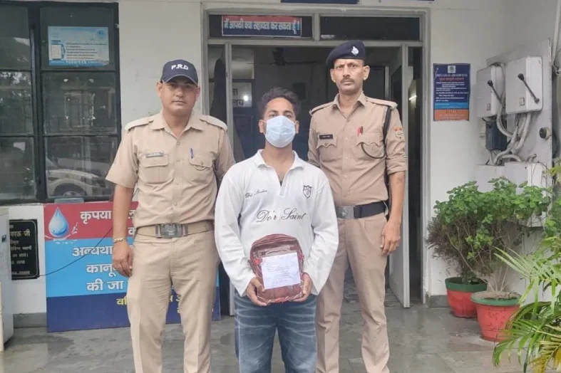 देहरादून में 511 ग्राम चरस के साथ अंतरराज्यीय तस्कर गिरफ्तार, सहारनपुर से लाकर स्थानीय नशेड़ियों को बेचने की थी तैयारी
